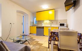 Room M